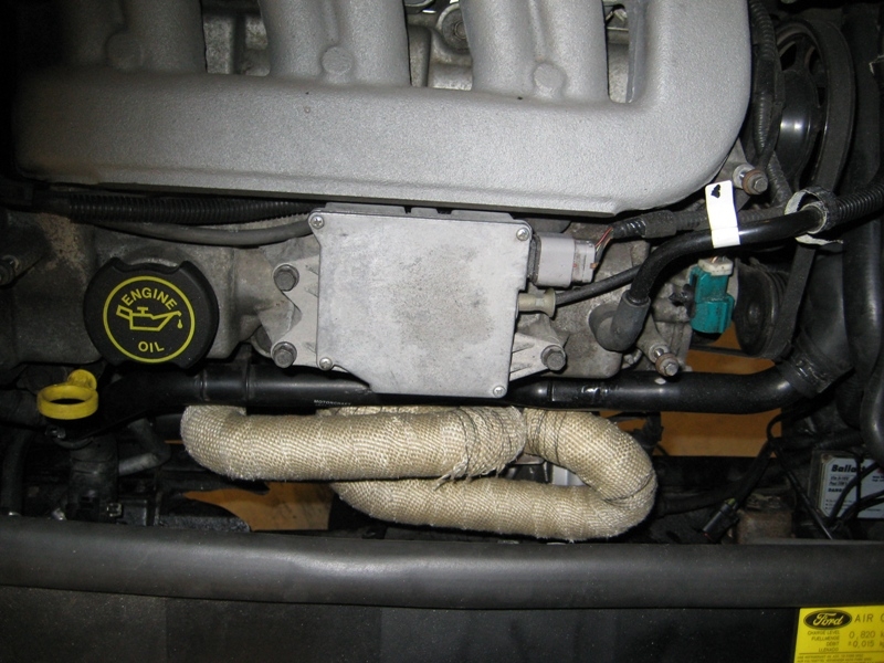 Powerwrap på udstødningen af en Ford Mondeo V6 biturbo
