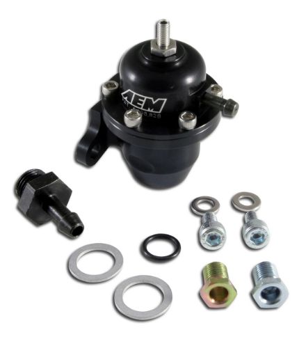 Billede af AEM 25-301BK EFI brændstoftrykregulator offset 2x AN6 ORB / 1x AN6 ORB