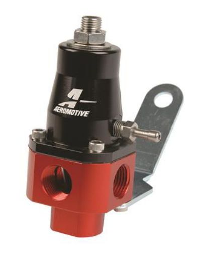 Billede af Aeromotive universal return style EFI brændstoftrykregulator 3/8" NPT sort/rød