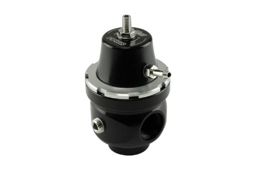 Billede af Turbosmart FPR8 EFI brændstoftrykregulator 2x AN8 / 1x AN8 sort/sølv