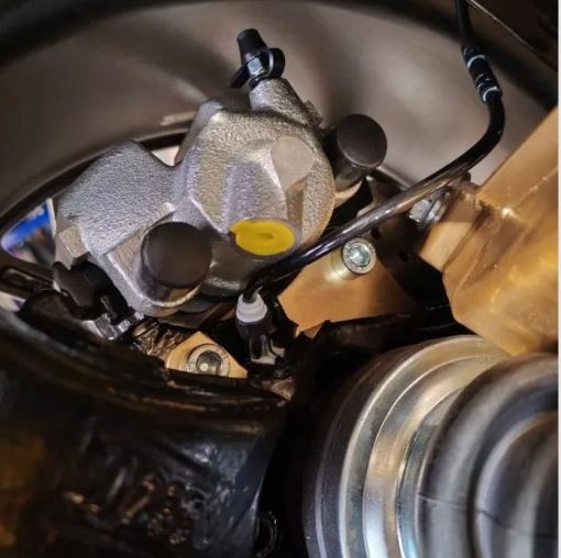 Billede af BMW E36 Twin brake caliper adapter - ABS