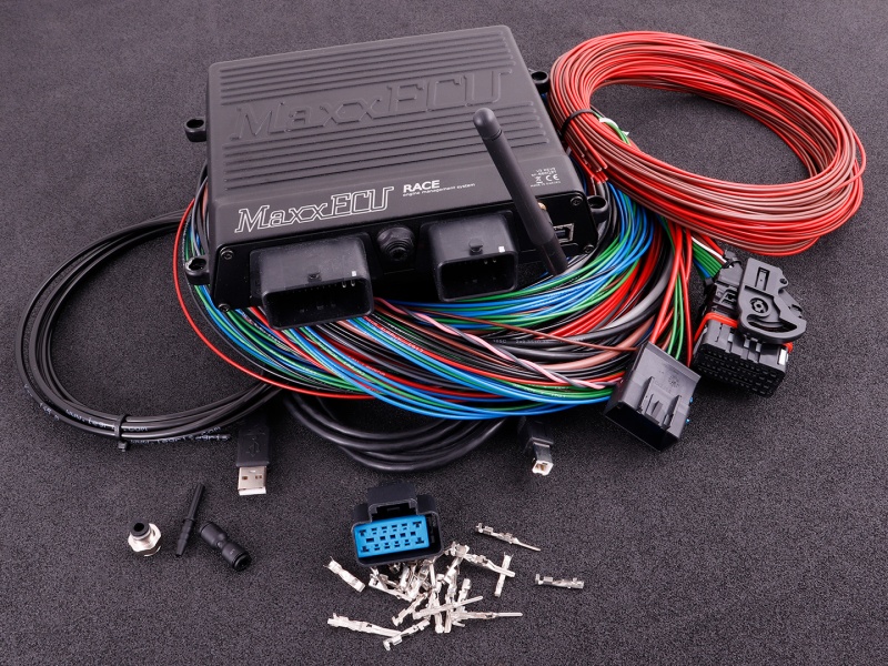 MaxxECU RACE STANDARD (ECU, harness 1 and accessories) | Qualitec.dk